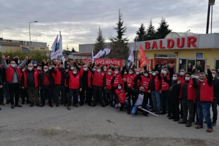 ‘Pandemide greve çıkılmaz’ fikrini çöpe attılar
