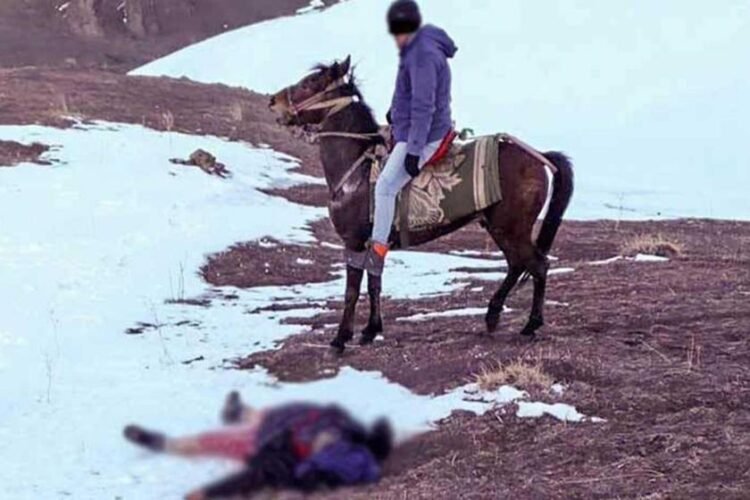 Mezin, Sakine ana, bir de ben