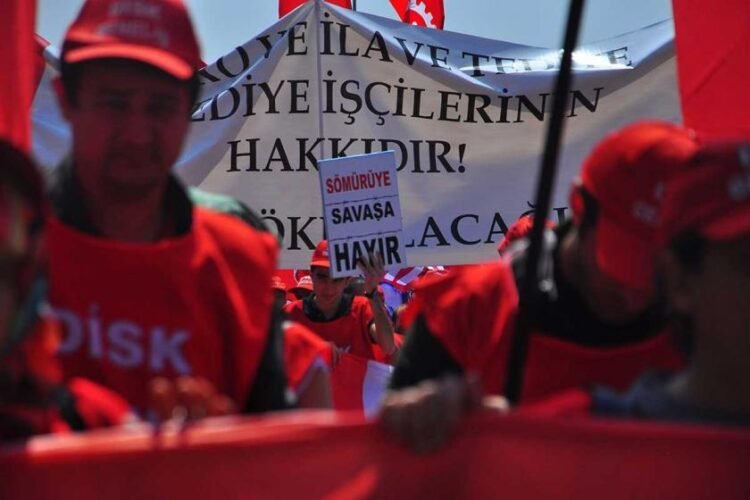 Muhalefetin savaşla imtihanı