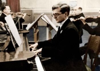 Faşizme direnen notalar: Şostakoviç