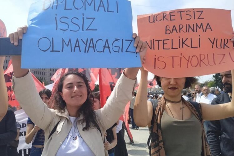 Gençlik ve umudu kesilen ülke