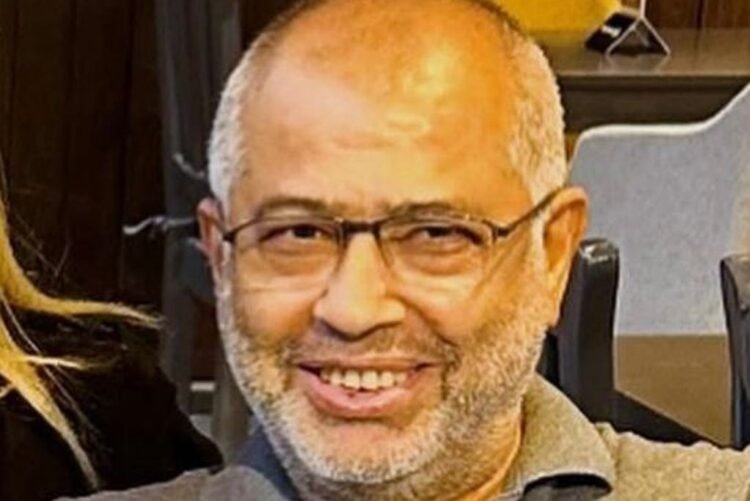 Hayatın tozuyla toprağını üstünden silkeledikten sonra